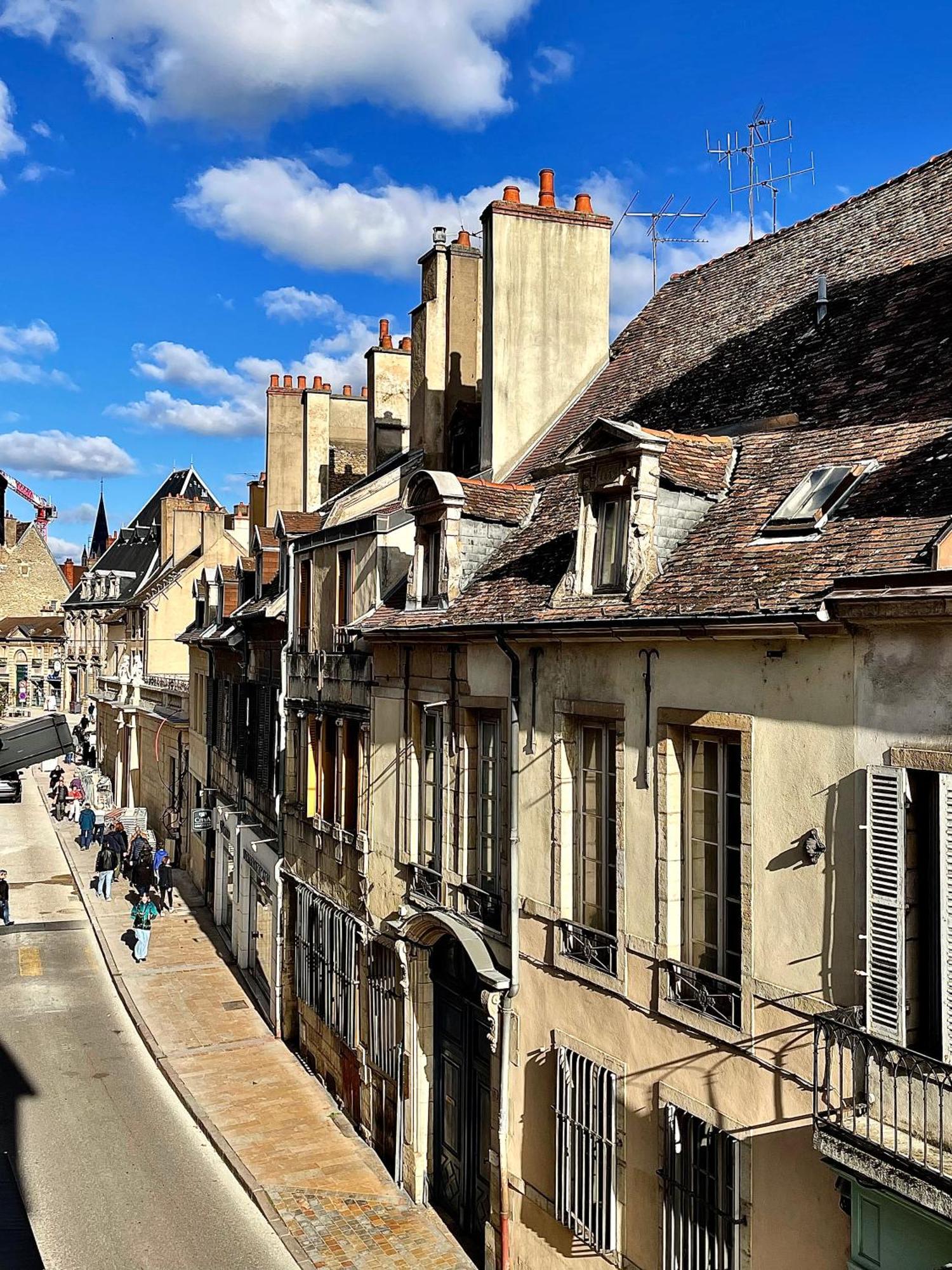 Suite - Le Monge - Dijon Centre Historique Екстериор снимка